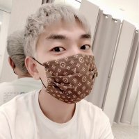 大鹏嘚吧嘚