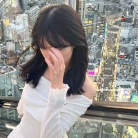小V