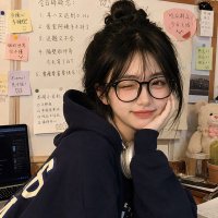 你隔壁的学姐呀